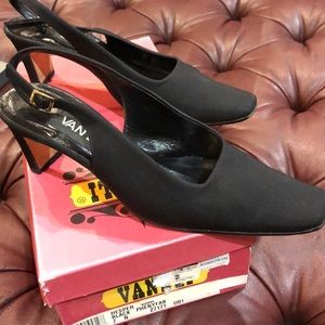 Vaneli Black Hesper Shoes
